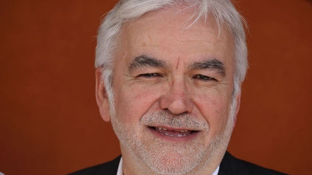 Pascal Praud, marié et père de famille, charmé par Sébastien Lecornu : "Il a une excellente voix"