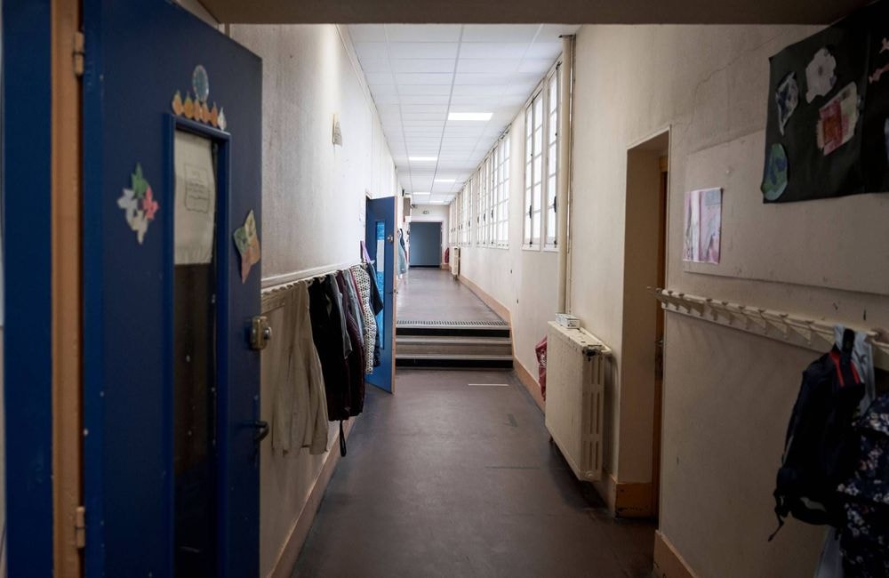 Une directrice d’école homosexuelle, victime de harcèlement, se suicide le jour de la rentrée