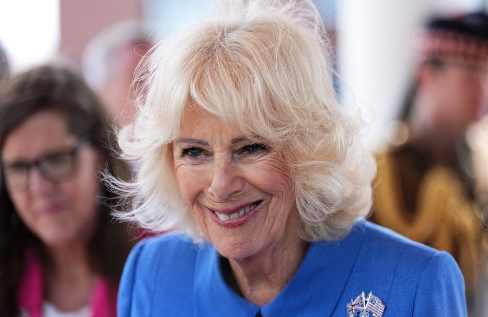 Camilla Parker Bowles aperçue seule à l'aéroport : les voyageurs interloqués