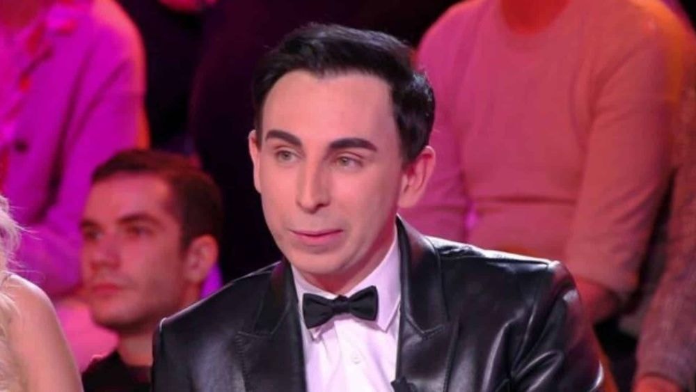 "J'étais sur mon scooter..." : Jordan de Luxe, abordé par un inconnu, il découvre la double vie de son compagnon depuis 5 ans !