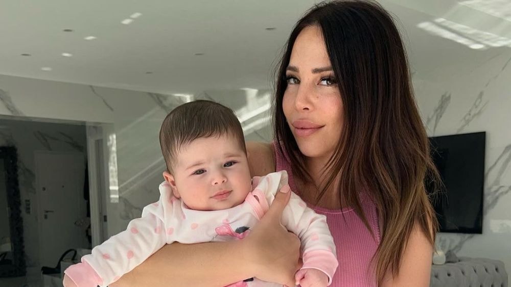Kim Glow : "Ma fille c'est une prodige", elle s'attire la foudre des internautes