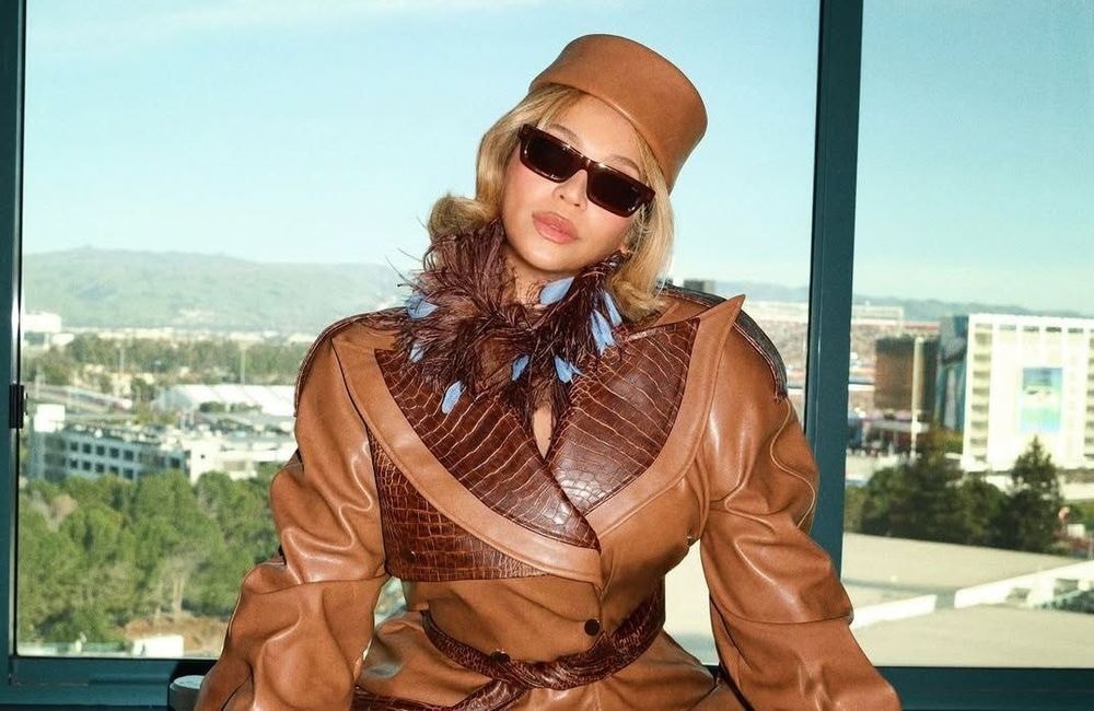 Qui est Rowen Rose, la créatrice française derrière les looks les plus encensés de Beyoncé ?