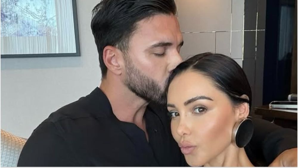 "Mon pilier" : Nabilla clame son amour à Thomas Vergara pour la St-Valentin !