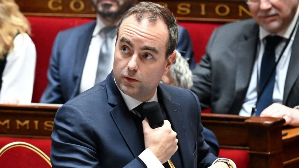 Sébastien Lecronu "diplômé" : une ligne effacée sur son CV alimente les spéculations