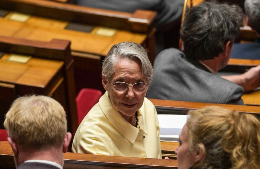Sexisme en politique : quand Elisabeth Borne raconte sans détour son passage à Matignon