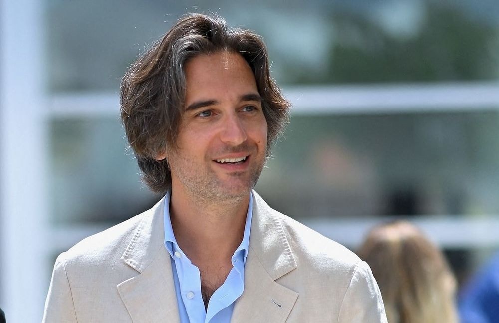 Dimitri Rassam, père divorcé : il évoque ses vacances avec Balthazar, son fils avec Charlotte Casiraghi