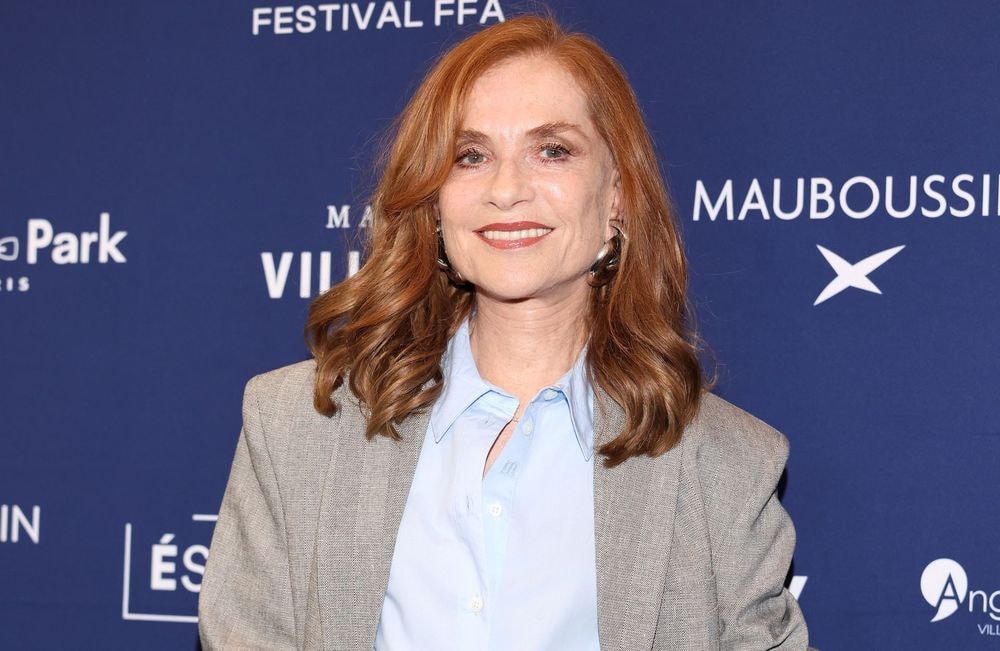 Au Festival d'Angoulême, Isabelle Huppert réinvente l’allure boyish