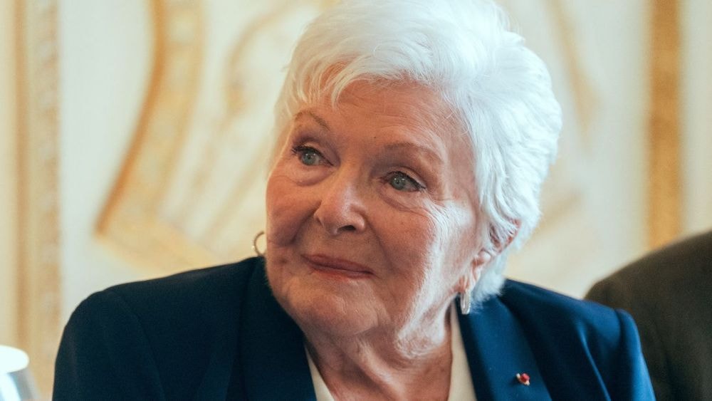 "J'espère que ça sera son dernier" : Line Renaud victime d'une vague de haine pour son 97ᵉ anniversaire
