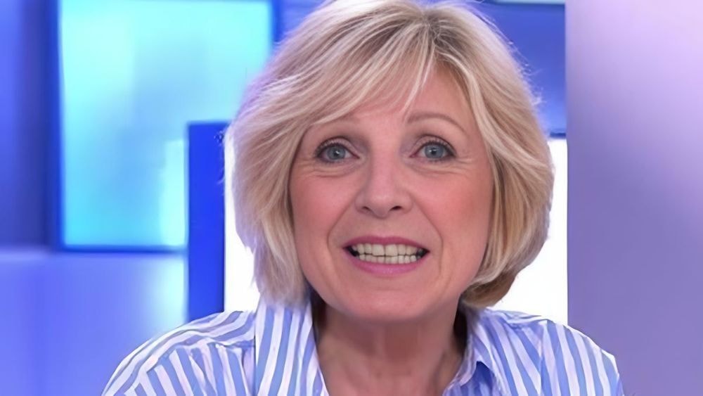 Evelyne Dhéliat revient sur les rumeurs d'infidélité dont elle a été la cible : "Les gens pensaient..."
