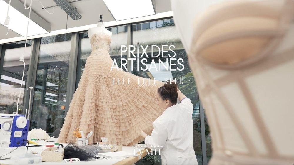 Dans les coulisses d’un atelier de haute couture Dior avec Sonia Lazaro, couturière