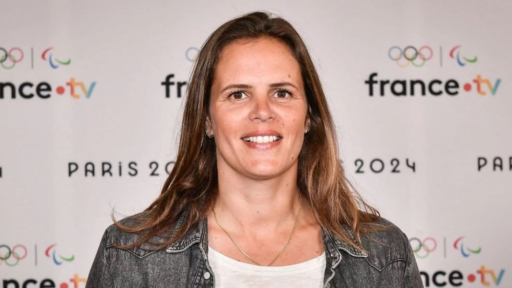 Laure Manaudou pose avec Manon, sa fille de 15 ans, pour Halloween et c’est son portrait craché !