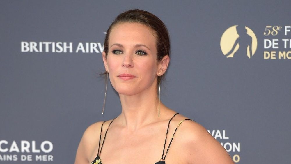 Lorie atteinte d’endométriose : elle se confie sur les conséquences de sa maladie sur sa vie intime