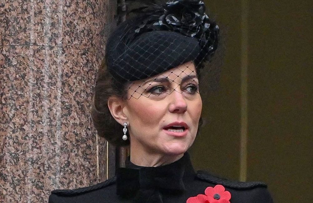 Kate Middleton : pourquoi portait-elle trois coquelicots au Festival du Souvenir ?