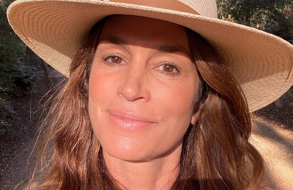 Cindy Crawford : sa routine anti-âge contient un ingrédient insoupçonné à ne plus négliger