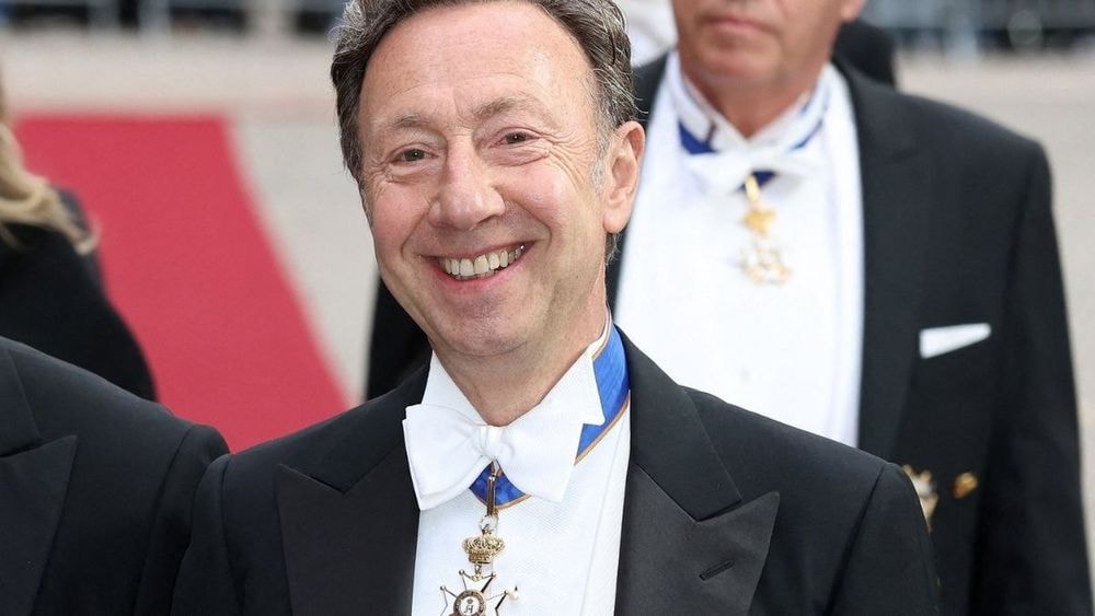 Stéphane Bern évoque pour la première fois ses soucis de santé : “Au moins, je suis vivant”