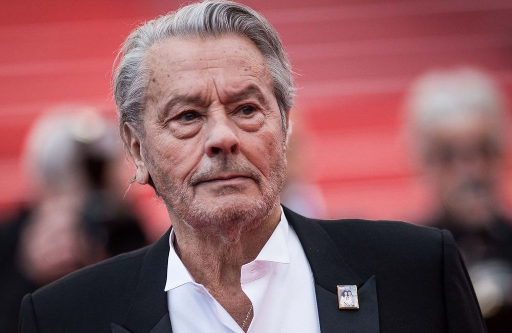 Alain Delon : son fils Anthony dévoile des images bouleversantes pour un dernier au revoir