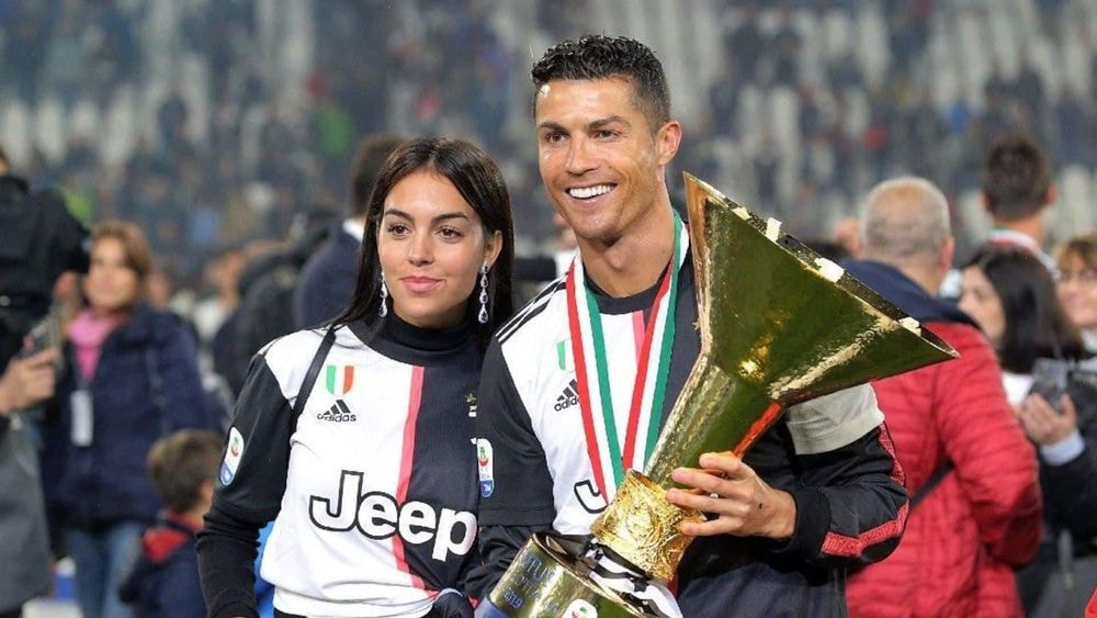 Cristiano Ronaldo : bientôt marié à Georgina Rodriguez, les clauses hallucinantes de leur contrat de mariage !