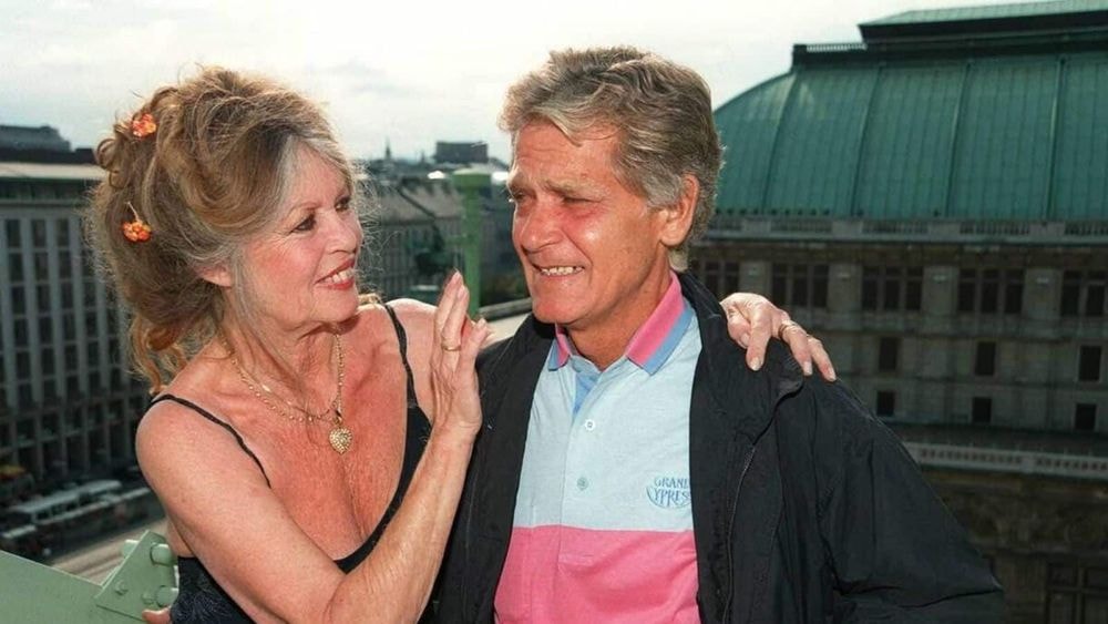 Brigitte Bardot : son mari Bernard d'Ormale révèle ce qui a emporté son épouse sur laquelle il a veillé jusqu'au bout