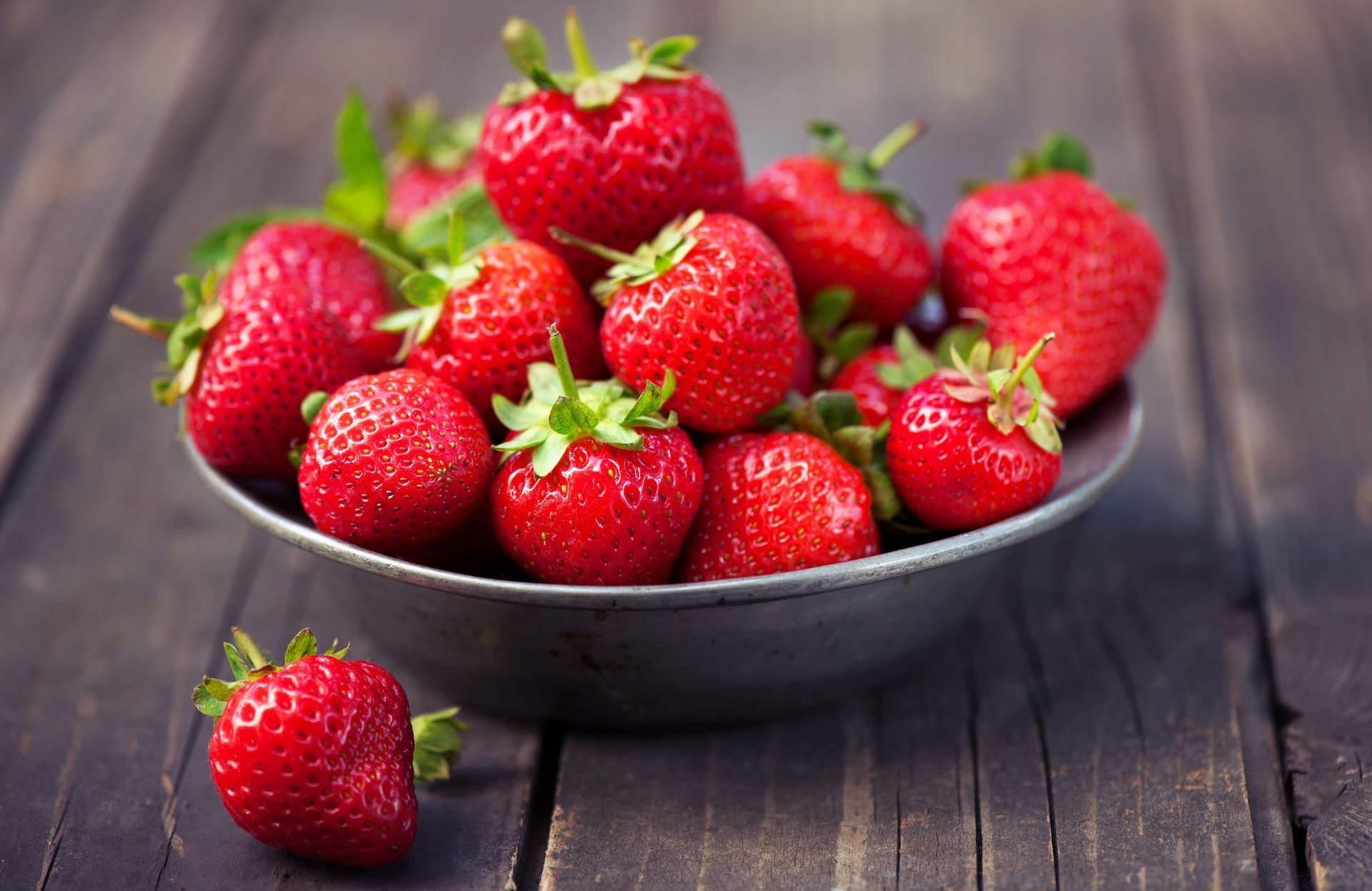 Trois erreurs qui coûtent la vie à une fraise (et que l’on commet tous)