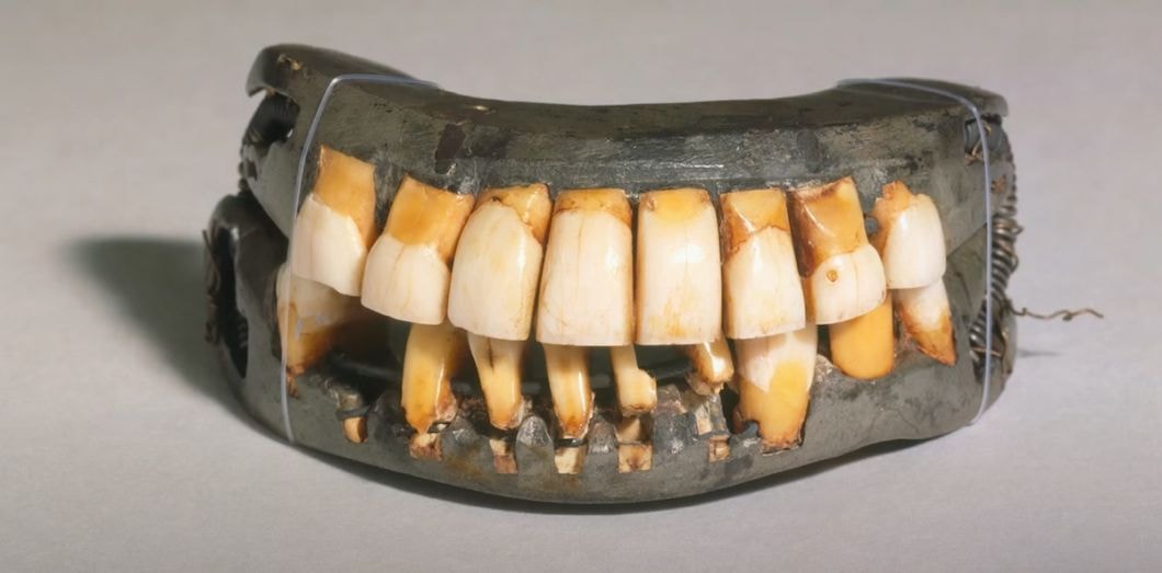Vends dents de soldats, très peu servi: l’incroyable commerce des «Waterloo teeth»