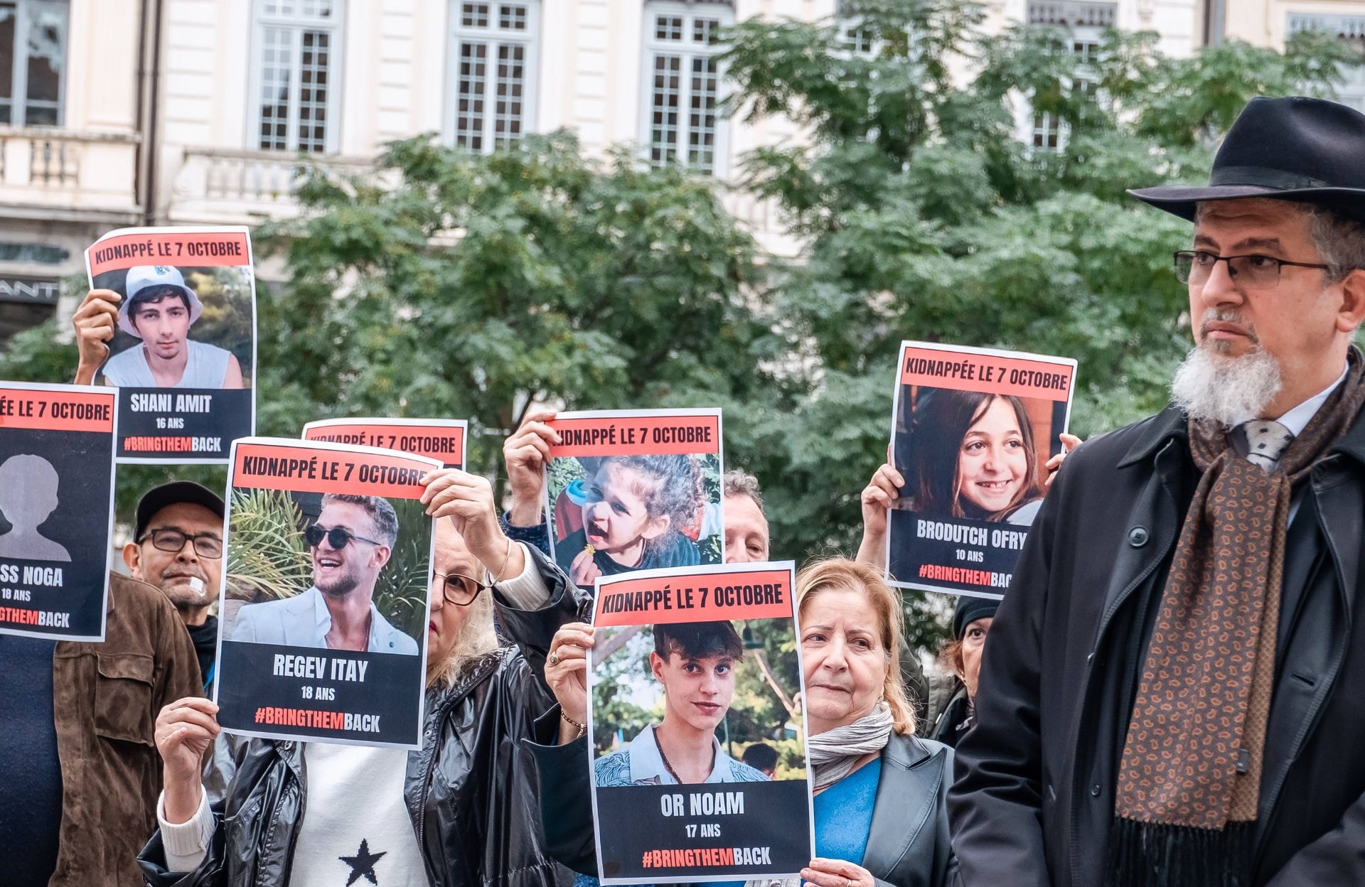 Israël-Hamas: des familles d’otages à Paris pour faire entendre leur voix