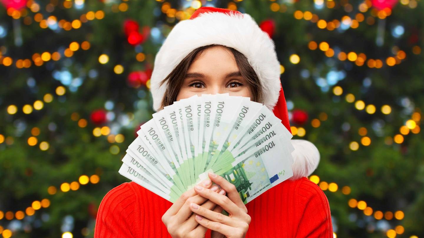 « Puis-je avoir la prime de Noël alors que je touche la prime d’activité de la CAF et les APL ? »