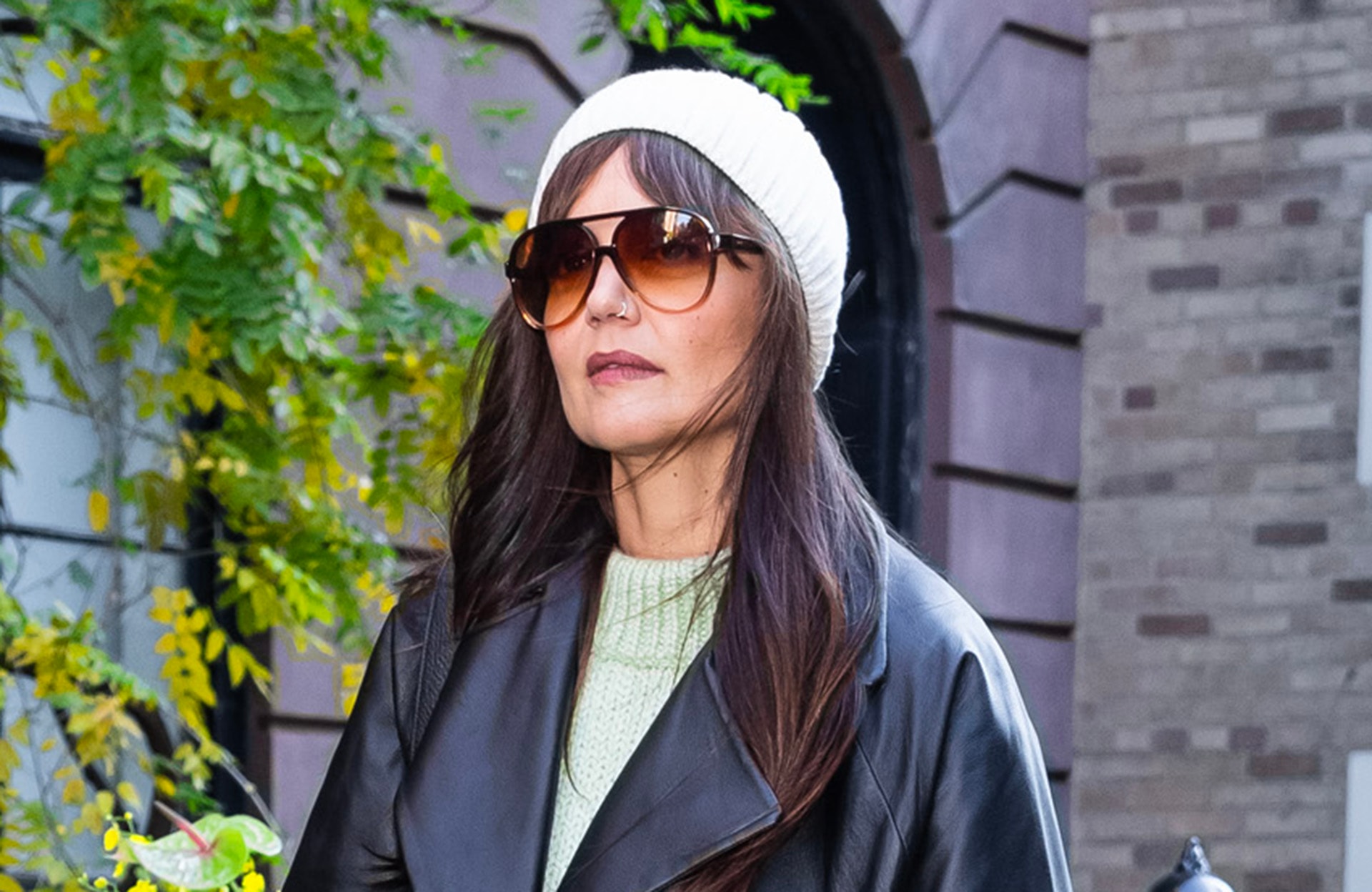 Katie Holmes succombe aux souliers de cette marque française