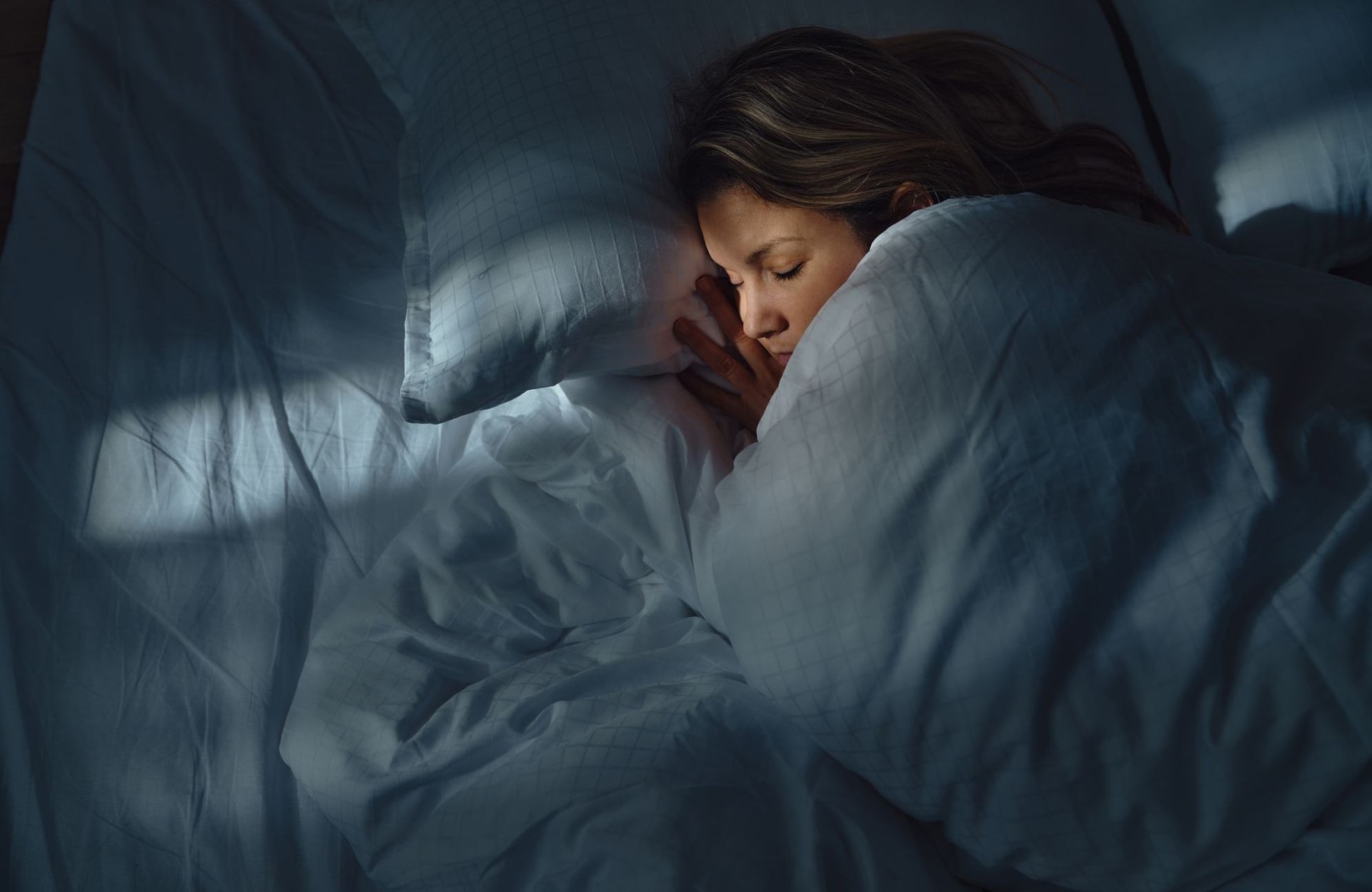 Démence : un sommeil irrégulier, signe annonciateur de la maladie ?
