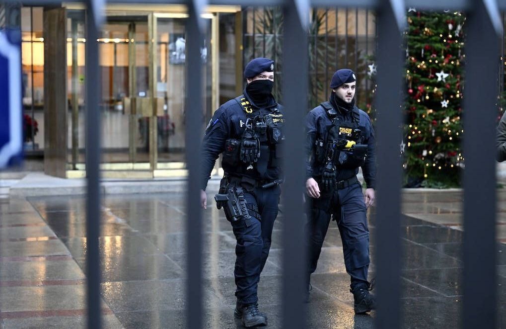 Fusillade à Prague : assaillant de 24 ans, 14 morts… que s’est-il passé ?