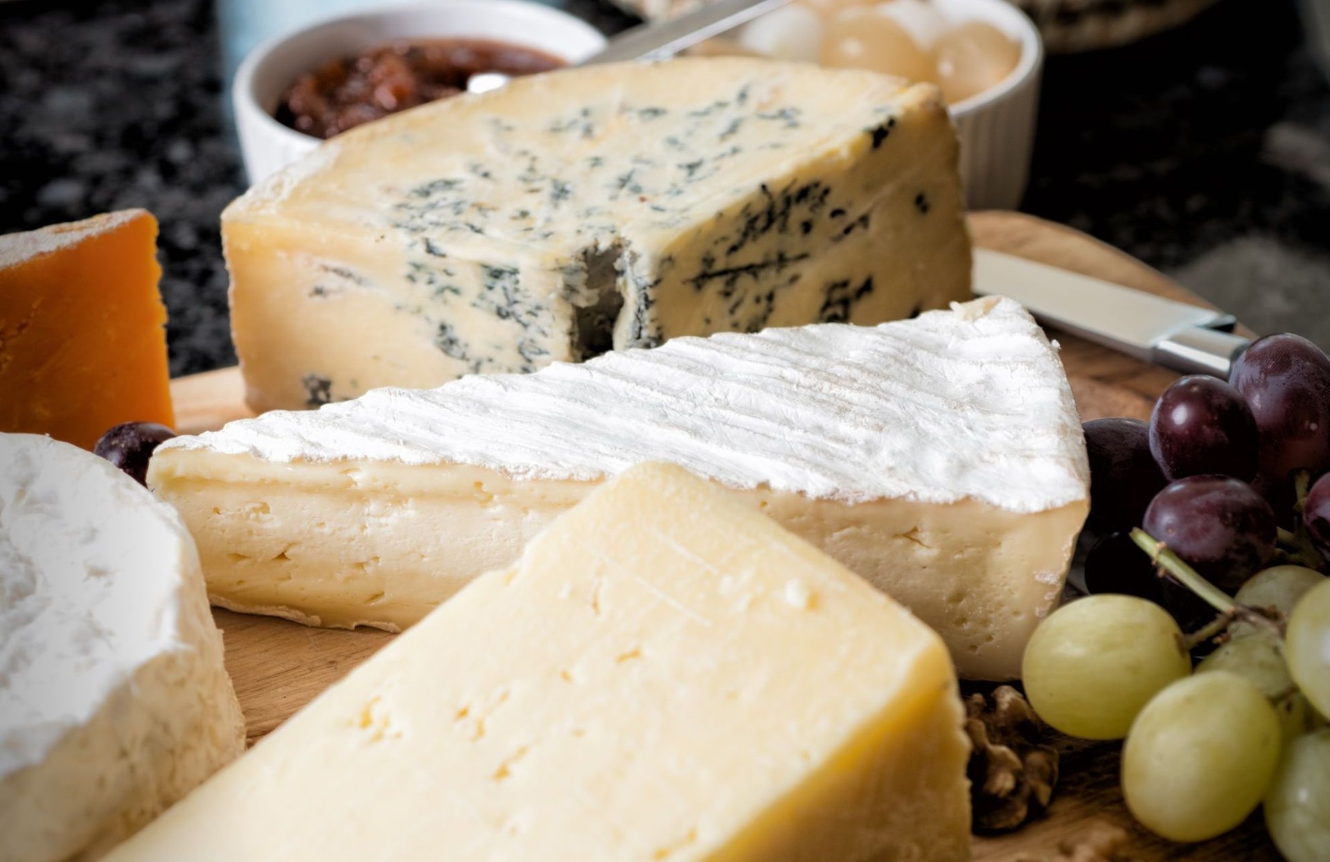 Nos fromages préférés pour remplacer la raclette