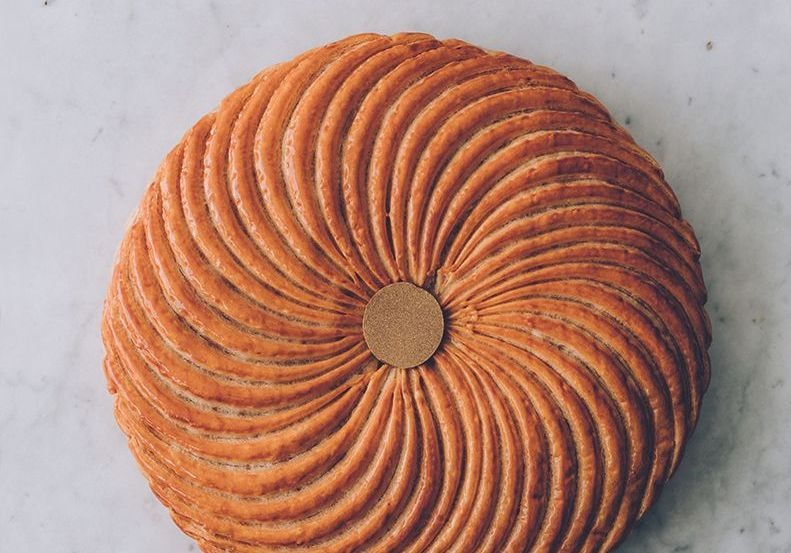 Comment faire la galette des rois à la crème d’amande de Cyril Lignac ?