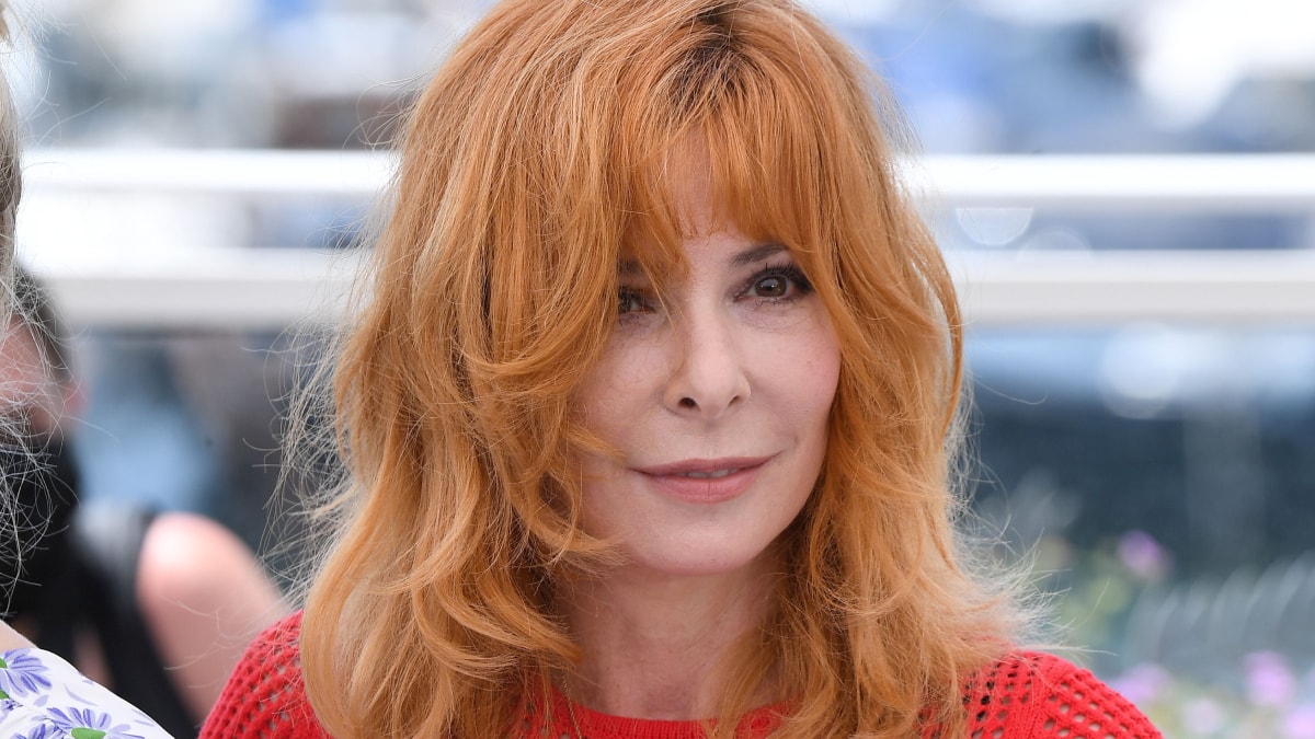 Mylène Farmer : son plus gros succès est une chanson volée à Annie Cordy