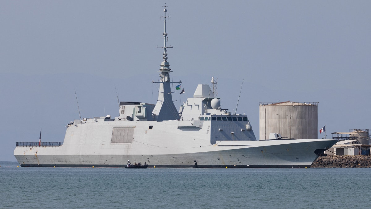 Face aux houthis, la situation en mer Rouge se transformera-t-elle en bataille navale?