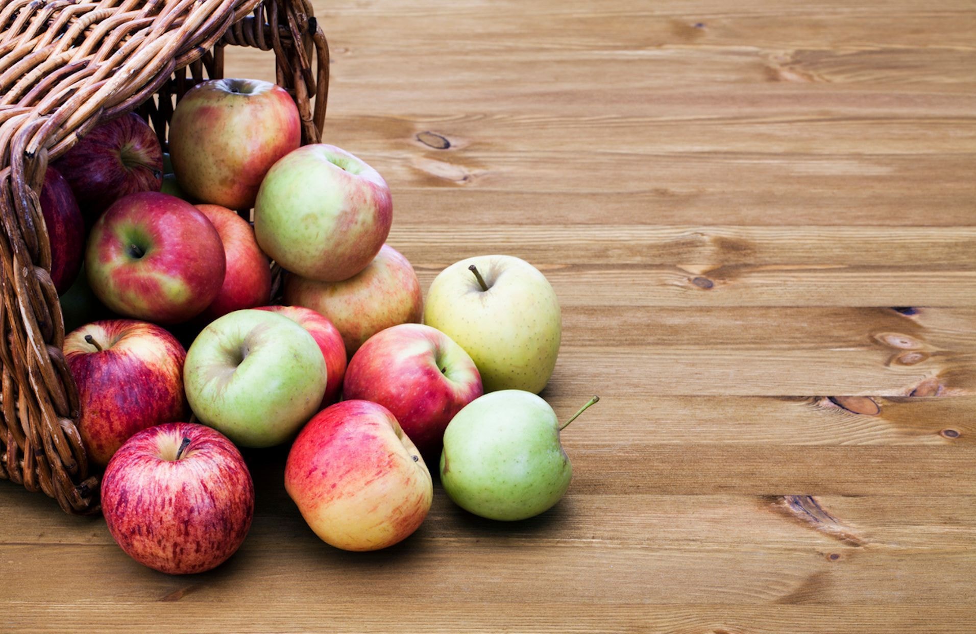 Pourquoi ne faut-il jamais conserver les pommes avec d’autres fruits ?