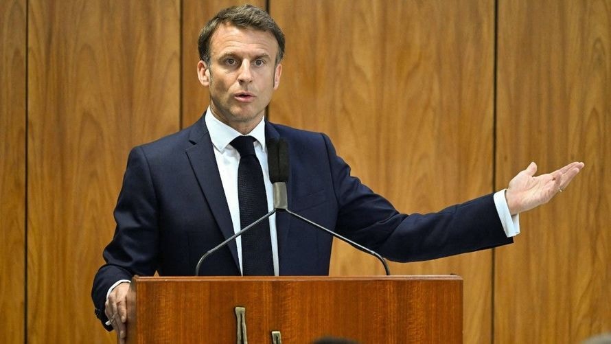Cette superstar des "12 coups de midi" à laquelle Emmanuel Macron en personne vient de rendre hommage