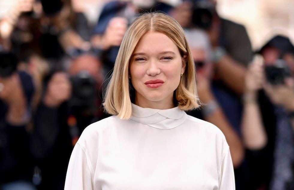À son tour, Léa Seydoux rend hommage à Adèle Exarchopoulos en portant un t-shirt à son effigie