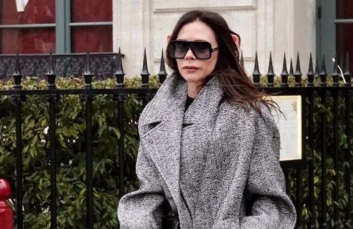 Rien à redire : ce manteau porté légèrement oversize est la valeur sûre d’un style plein d'allure cet hiver