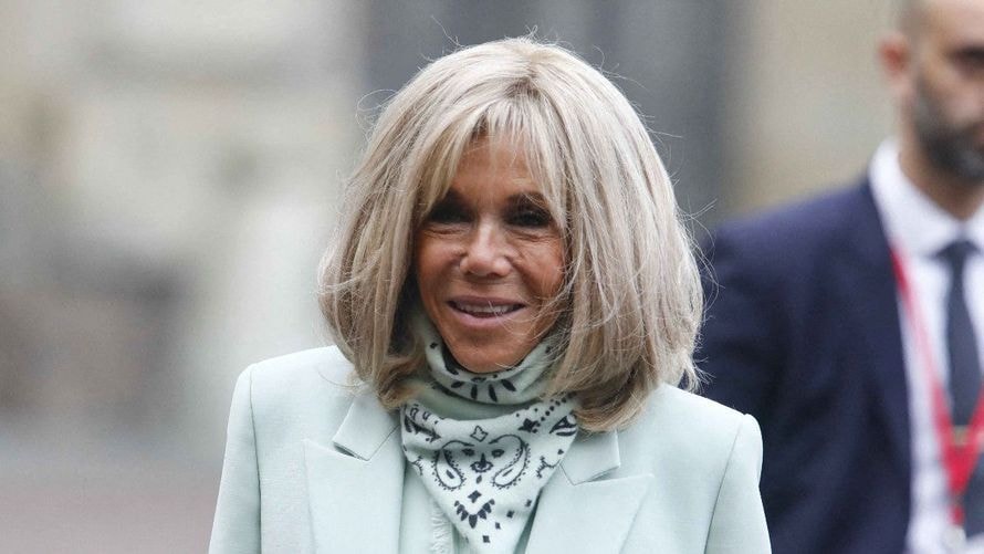 "Horrible", "grotesque", Tiphaine, la fille de Brigitte Macron, compare les rumeurs transphobes à l’affaire Kate Middleton