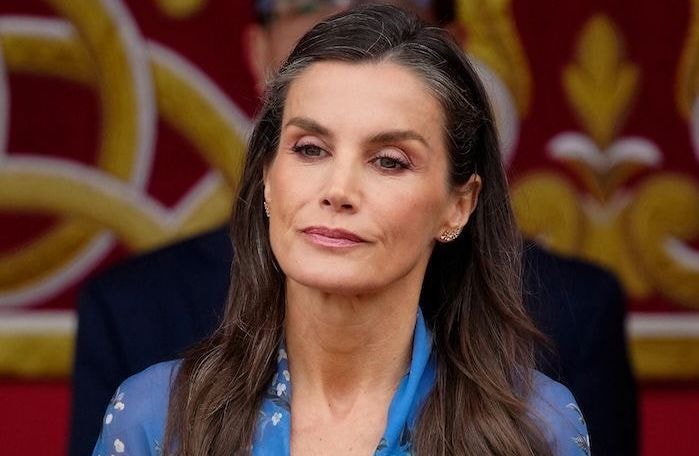 Letizia d’Espagne le confirme, la robe à fleurs est bel et bien de retour