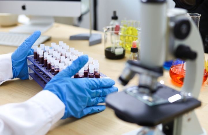 Cancer du sein : une simple prise de sang pour potentiellement prévenir les rechutes