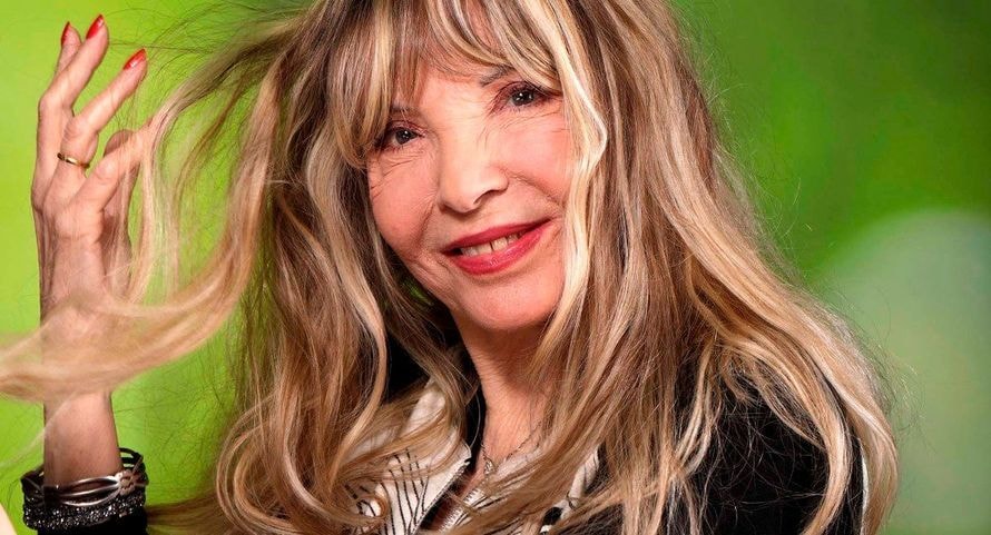 "50 euros de retraite… vous êtes egorgée", la chanteuse star des yéyés, Annie Philippe, en pleurs chez Jordan de Luxe