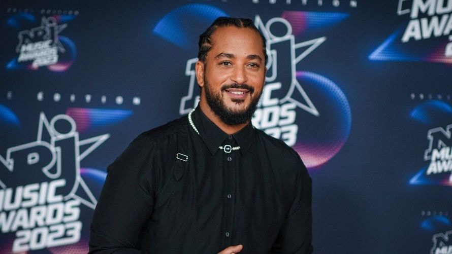 Slimane : pourquoi il est injustement accusé de copier la star américaine, Pink ?