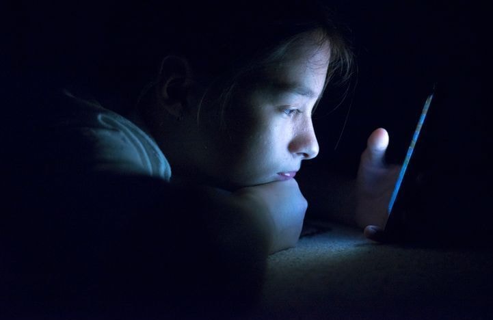 Stéréotypes de genre : une étude démontre l'impact des réseaux sociaux chez les jeunes
