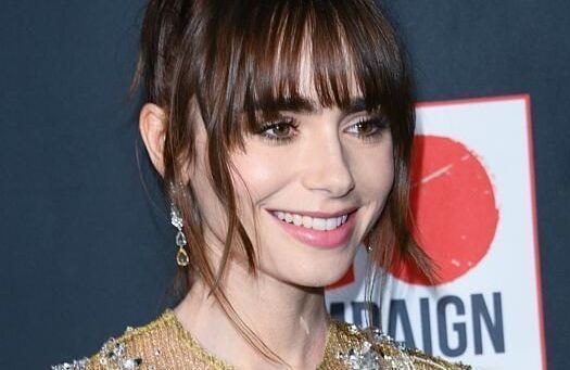 Lily Collins : son smoky eyes lumineux a tout bon pour les fêtes