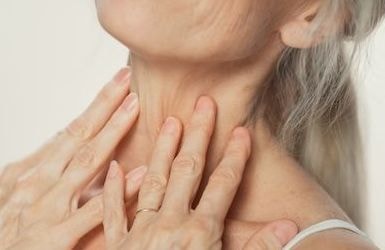 Double menton, vieillissement cutané… Un expert nous explique quel muscle travailler pour retarder les effets du temps