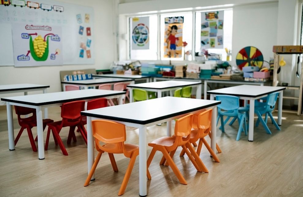 Violences sexuelles dans le périscolaire : un animateur mis en examen en Essonne, dix jeunes victimes présumées