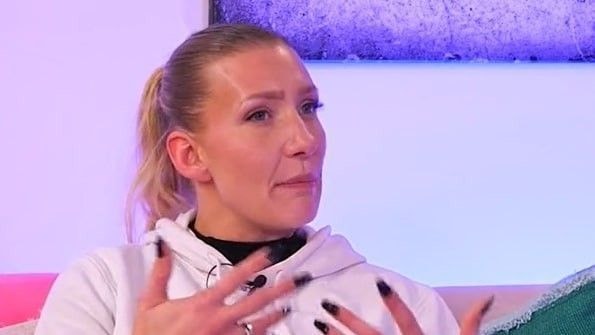 "Moi, j'en prends un coup dans la tronche", cette star française de TikTok n'en peut plus d'être prise pour Alexandra Lamy