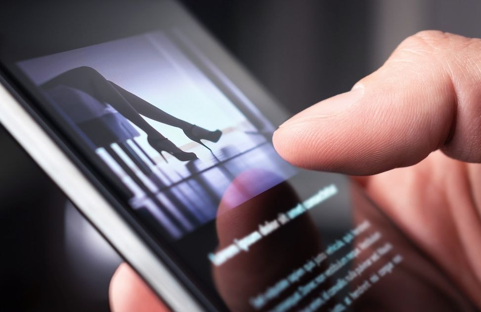 Après l'affaire Mazan, une enquête allemande expose un groupe Telegram de 70 000 hommes échangeant des méthodes de soumission chimique