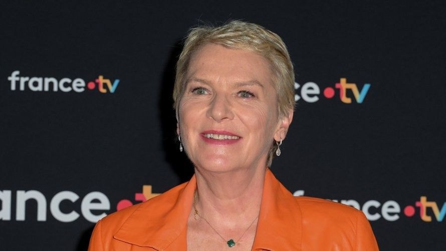 "Il m’a proposé un petit jeu d’hypnose" : Elise Lucet se mêle à l’affaire Gérard Miller, nouveaux témoignages accablants
