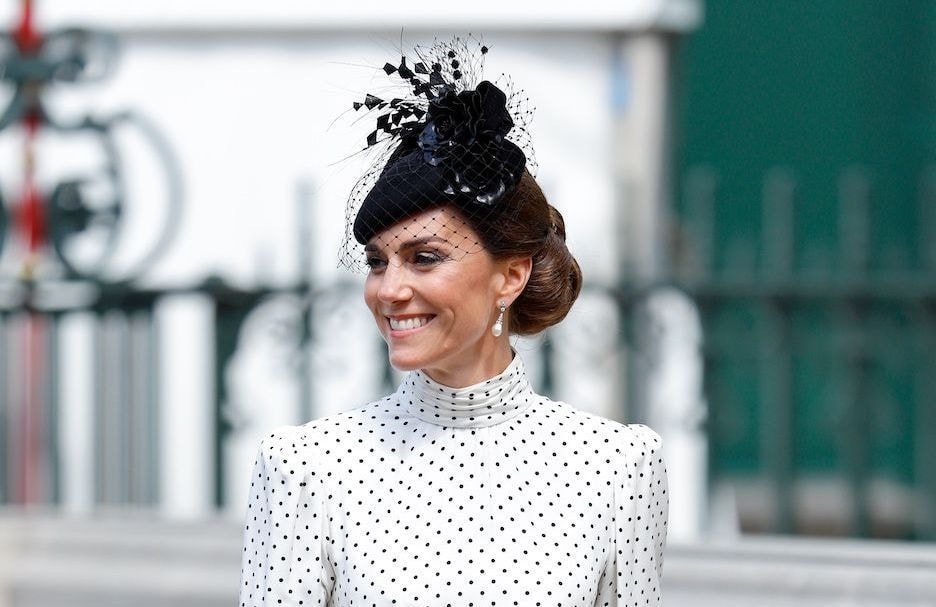 En robe à pois, Kate Middleton s'inspire de Diana pour une silhouette élégante et intemporelle